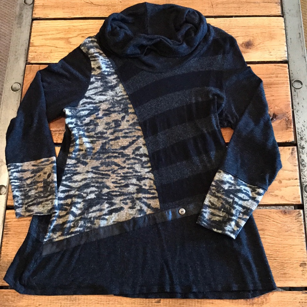 Long sleeve sweater